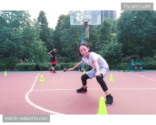 篮球规则中非法用手防守的具体界定与判罚尺度全面解读